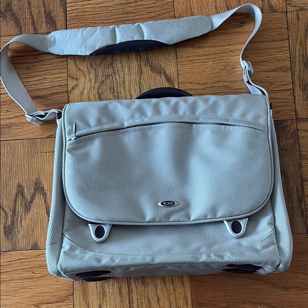 Tumi Gray/Silver Messenger Bag with Modern Design and Durable Material